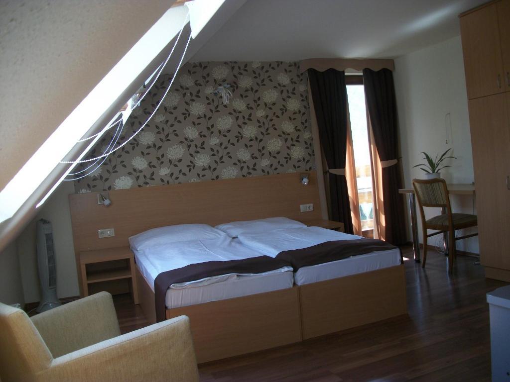 Hotel Viktoria Balatonalmádi Cameră foto