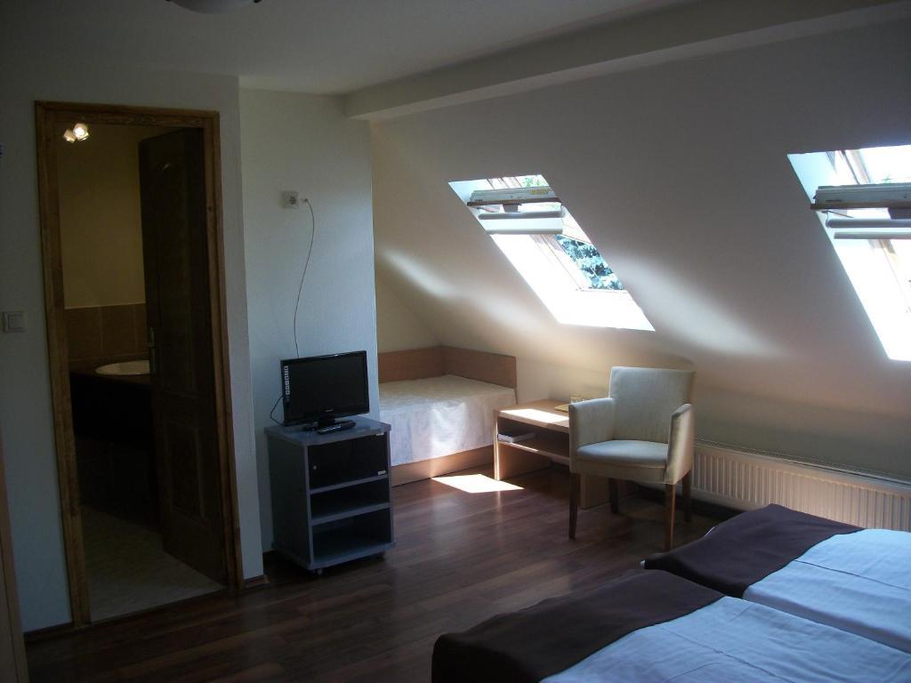 Hotel Viktoria Balatonalmádi Cameră foto